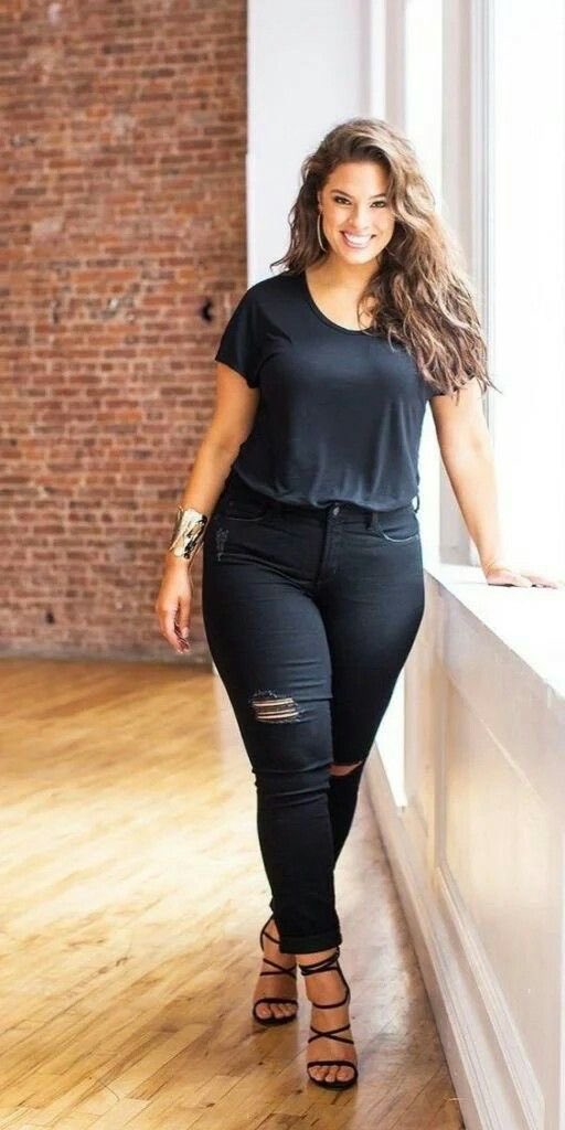 ladyjuggernaut's tweet photo. #plussizefashion acceptance is key 🥰 https://t.co/gGhL2Ucbyp