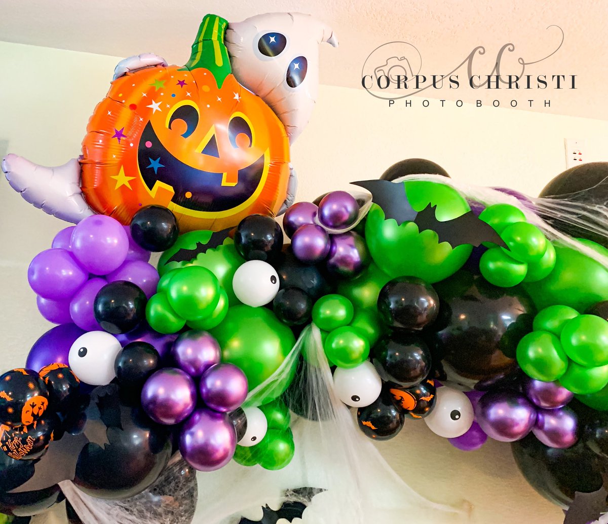 BoothCorpus's tweet image. Babies are BREWING this Spooky season! 🕷🕸🦇✨

Thank you Leslie for having us create such a fun piece 🖤 Can’t wait to show y’all our upcoming Halloween creations.

#CorpusChristiPhotoBooth
#HalloweenBalloons
#SpookySeason
#CCTX