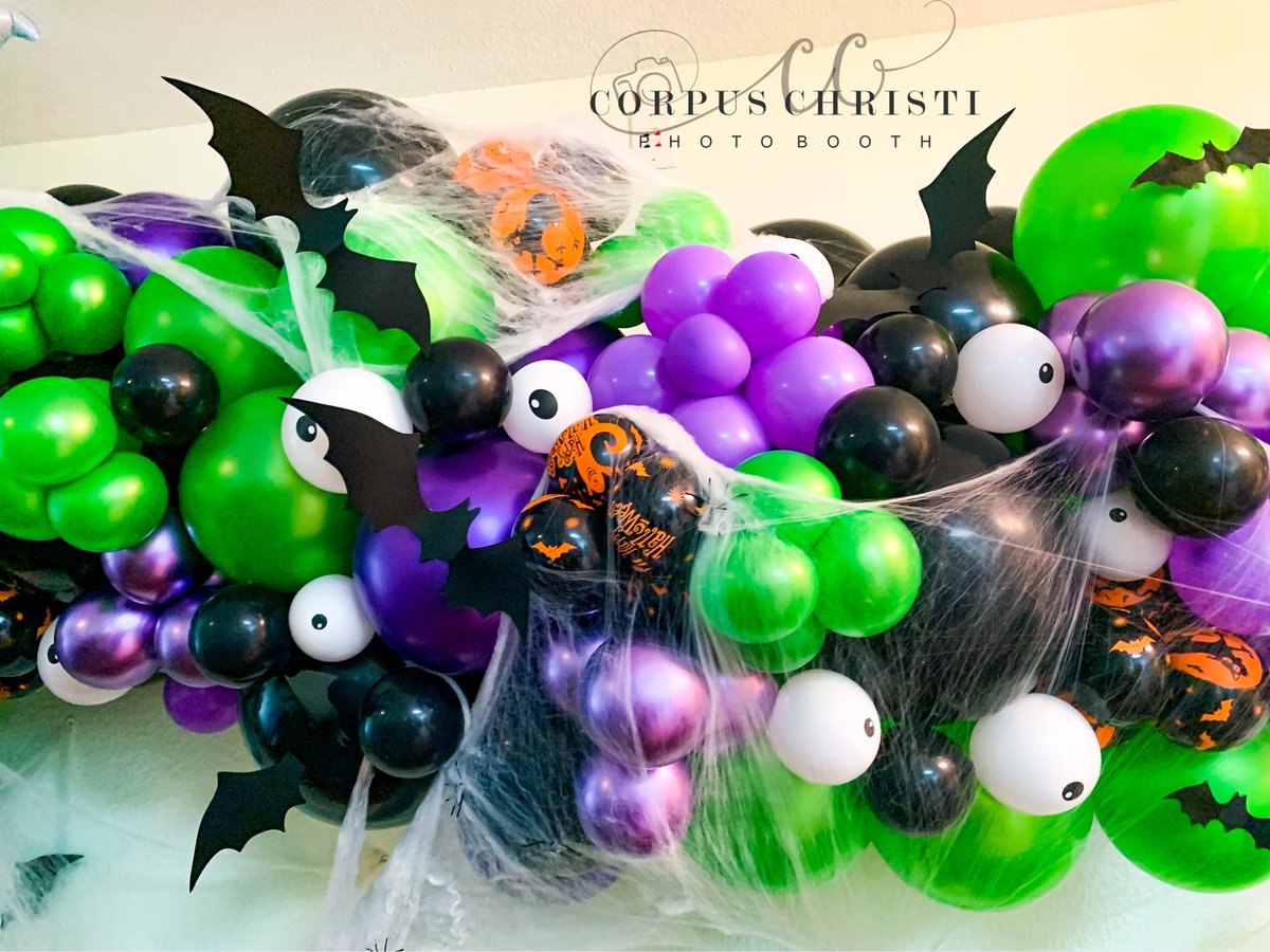 BoothCorpus's tweet image. Babies are BREWING this Spooky season! 🕷🕸🦇✨

Thank you Leslie for having us create such a fun piece 🖤 Can’t wait to show y’all our upcoming Halloween creations.

#CorpusChristiPhotoBooth
#HalloweenBalloons
#SpookySeason
#CCTX