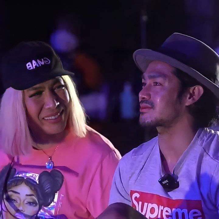 instaameeee's tweet photo. "Sinilang ako sa mundo na ito para mahalin ka. Mamahalin kita ng sobra." - Ion to Vice Ganda https://t.co/OifTpmudXh