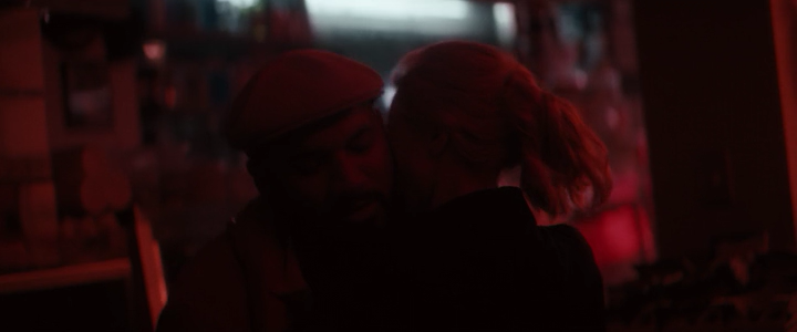 DaSpoilerBoy's tweet image. En #VampiresvstheBronx, Vivian resulta ser la mera mera de los vampiros.
Tony muere

#SPOILERS 

Tweet-reseña: j.mp/3dTzjZu