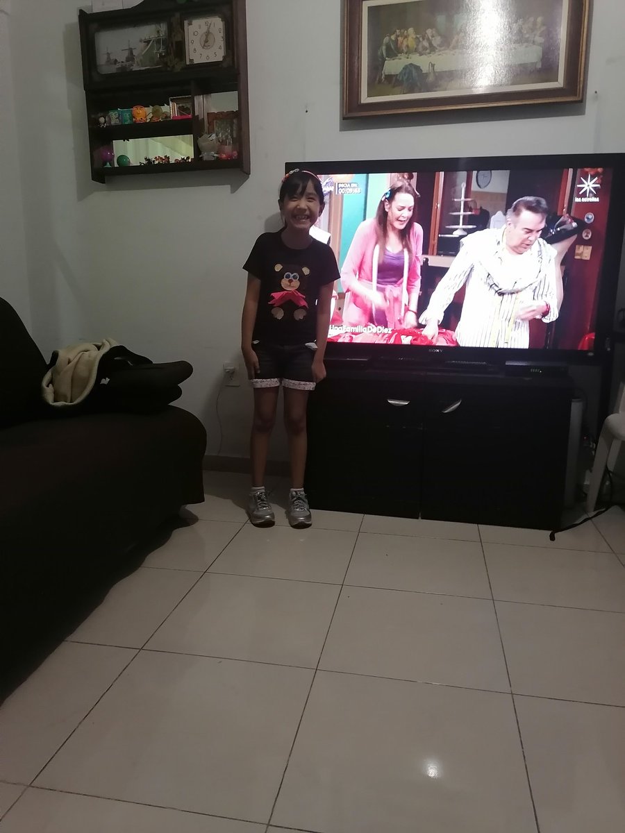 DazTU3's tweet photo. #UnaFamiliaDeDiez https://t.co/32vl2TbEZy