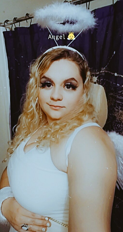 emily_fike's tweet photo. Angel Costume! 😋❤ #Halloween #costume #angel https://t.co/nyELYdUq5B