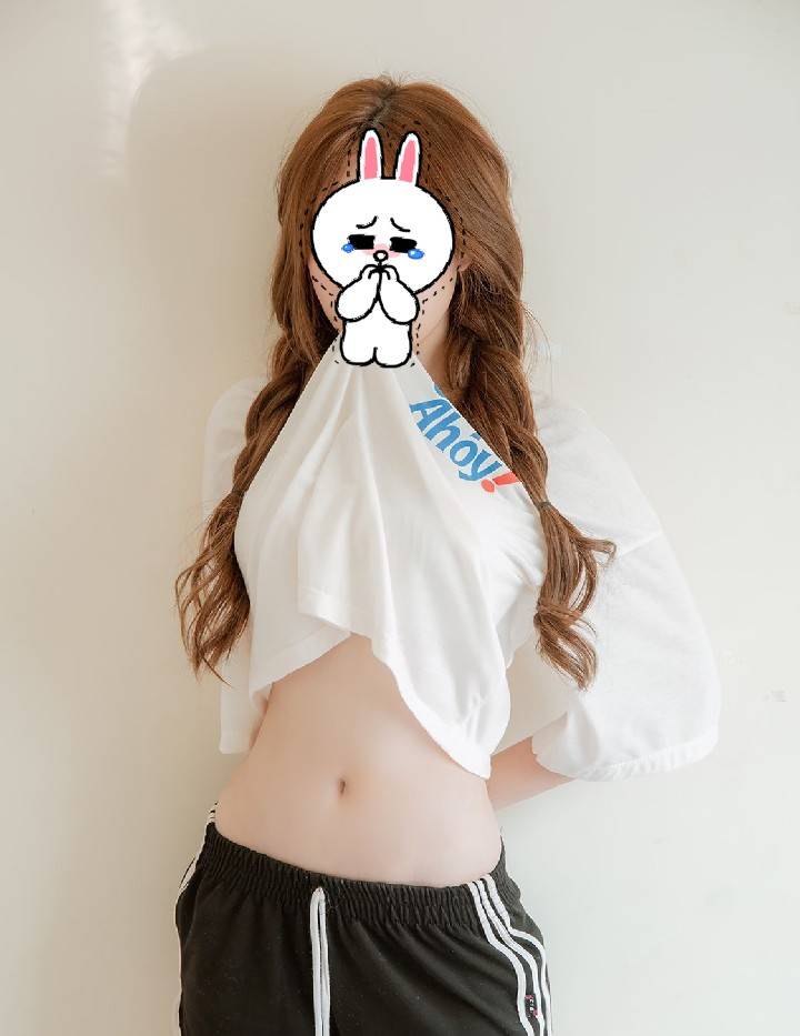 WikaWik56723604's tweet photo. ใส่วิกเพลย์มันก็จะแปลกๆหน่อย รับบทตามนายสั่ง 
Dom: "คาบไว้ห้ามปล่อยน่ะ..."
Me: "ค่ะ..." https://t.co/gSExHzOMbg
