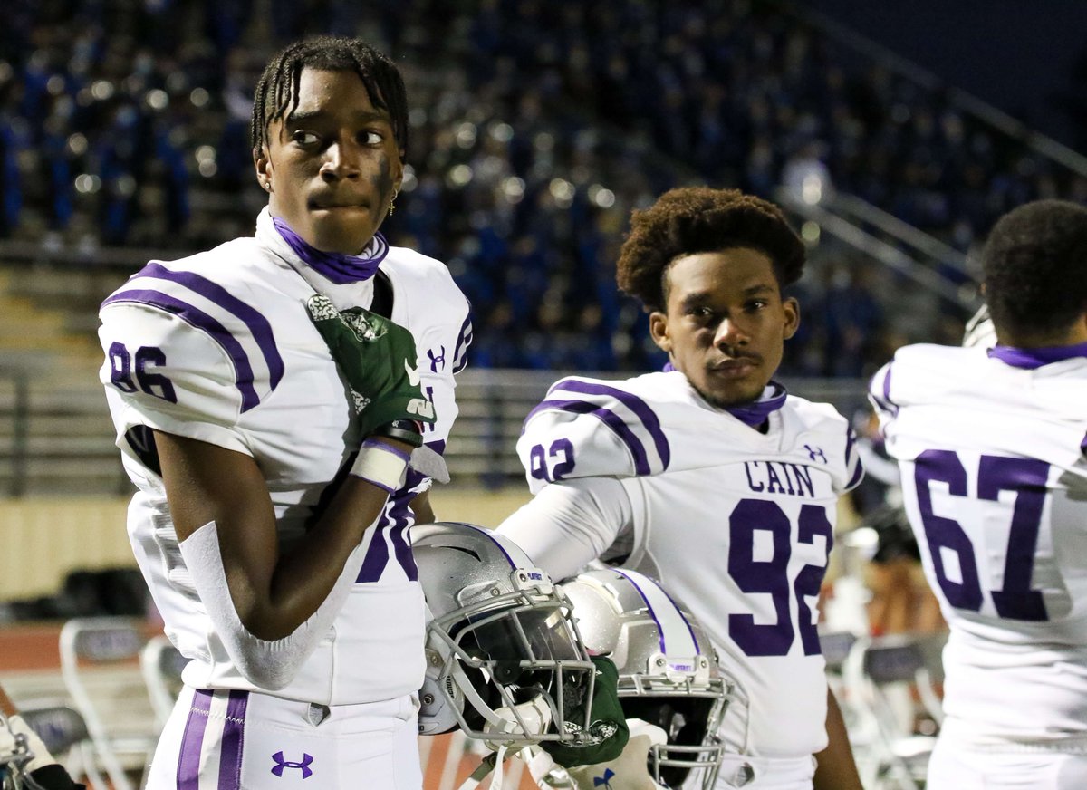 TrevionJenkins's tweet photo. 🤝🤟🏾 @KLEINCAINFB https://t.co/7KvEtCvk8C