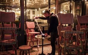 RussSL's tweet image. #Virus is #pummeling #Europe&apos;s #eateries — and #winter is #coming buff.ly/3ksJNS8