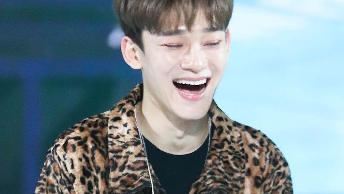 EXOCBXMX's tweet photo. No pasa nada #EXOL con o sin foto grupal deseemos que #CHEN termine saludablemente su servicio.❤

#ThisIsNotAGoodbyeChen
#GoodLuckSoldierChen
#씩씩한_민들레는_종대만_바라봄
@weareoneEXO https://t.co/50Rc9VwPi5