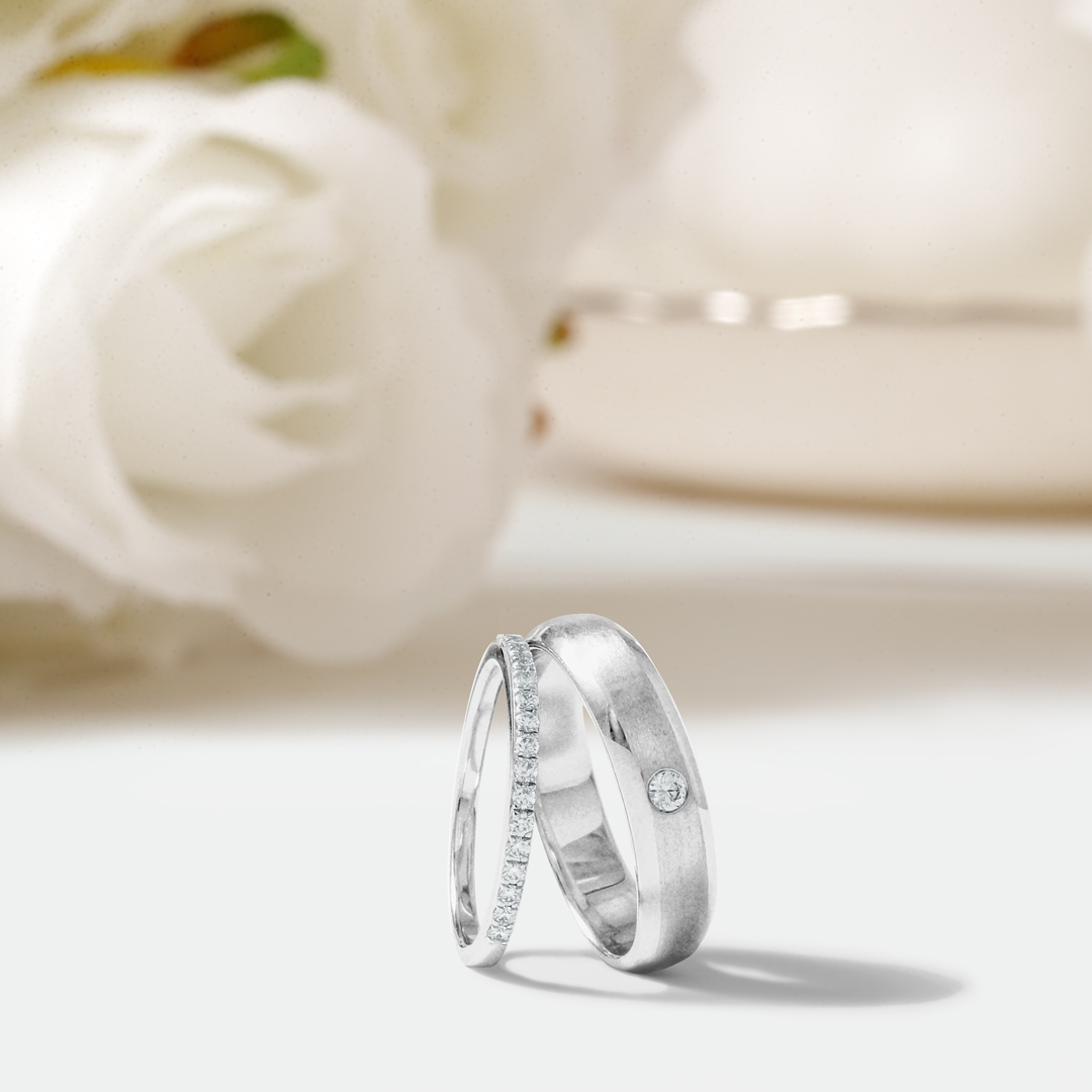 PlazaSenayan's tweet photo. Discover many exuberant designs of wedding ring and get free initial pendant for every purchase of wedding ring only at Frank &amp; co. Plaza Senayan Level 1.⁣
⁣
#FrankNCo #StayTrue #WeddingRing #DiamondRing #SayItWithDiamond⁣ https://t.co/AAwwfzmHXR