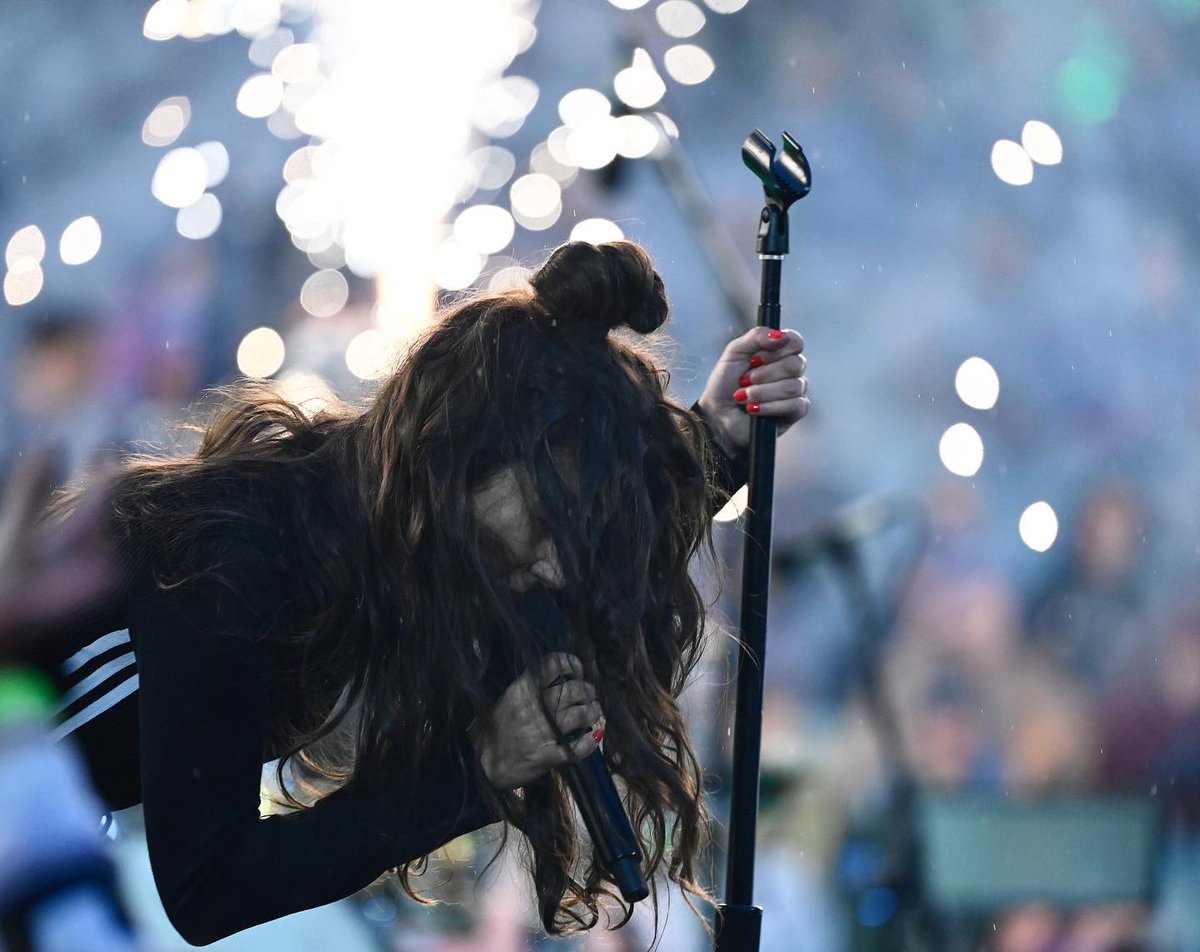 Amy Shark tweet media