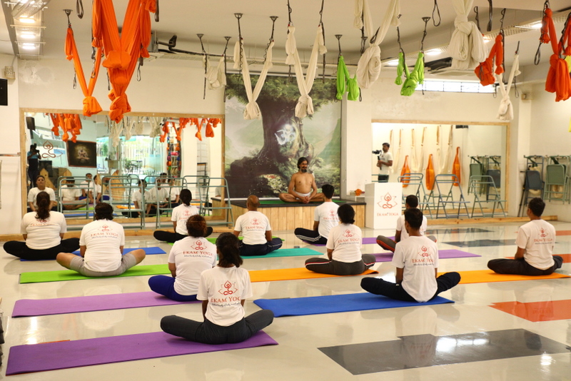 YDhakaram's tweet photo. Great opportunity for Grabbing Immense knowledge to be learned from Yogacharya Dhakaram Ji 👍
or More Information Visit Yoga Peace:-https://t.co/peS6AbwFcY
#fightcovid19together #staypositive #Staysafeeveryone 
#yogalover #yogalife #yogainspiration https://t.co/yIBjVijjcN