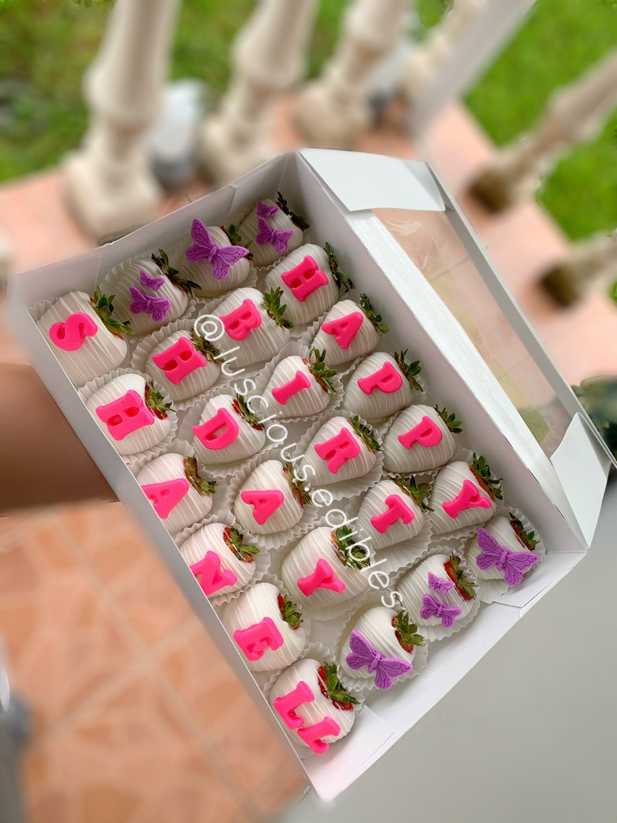 irisx3___'s tweet photo. Hey Twitter! I would truly appreciate it if you would share and support my small business 🍓 My next customer could be on your page 😊

IG: luscious.edibles https://t.co/acOvnEmSpw
