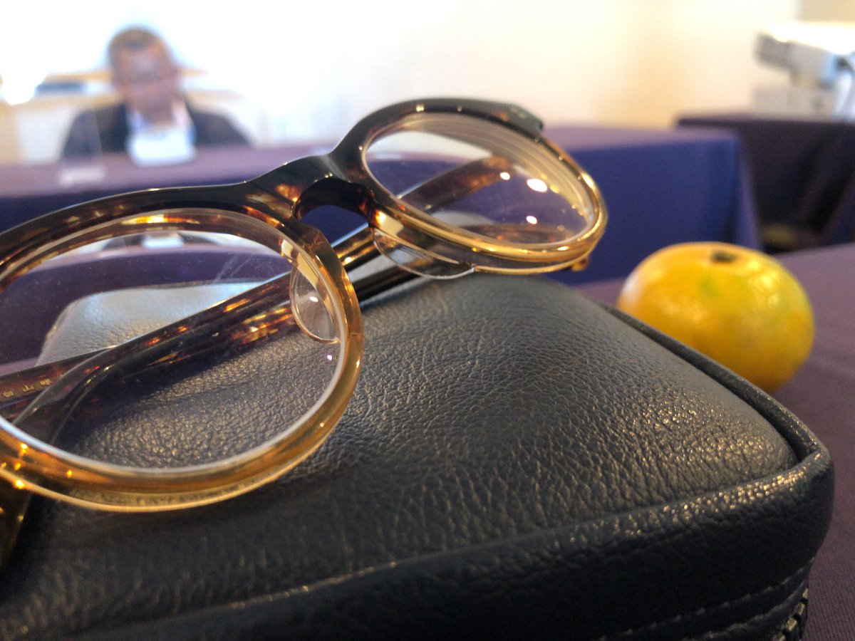 Tlea東京アンテオケ教会 Staff On Twitter 今日は北陸に来ています パウロ秋元牧師の聖会が行われているためです お気に入りのメガネと聖書ともらったミカン Https T Co Gvsrbfpzze 白山眼鏡 ミカン 上田 新米牧師ヨハネ