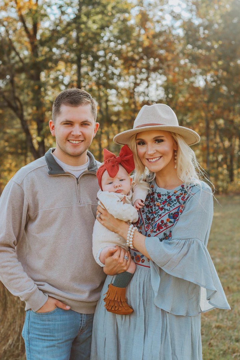 KaciDaniel13's tweet photo. fall pictures 2020 🧡🍂 https://t.co/xolqjkOfmm