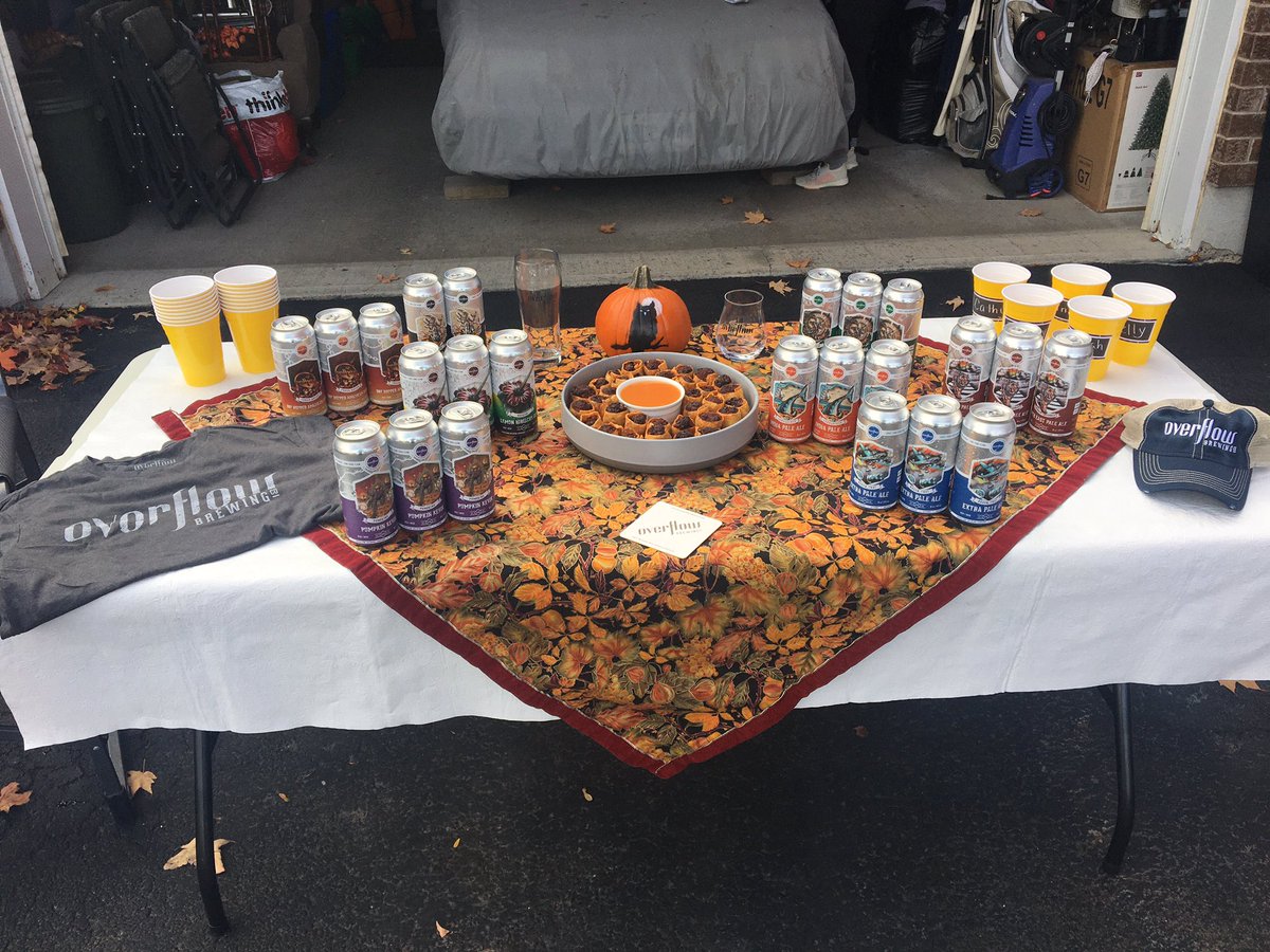 BgouldBob's tweet photo. Thank you @overflowbrewing for the swag at the Gould 2nd pit stop on the “Beer Endurance Event Riverside South” earlier today. 🍺#teamIPALOT #supportlocal #racekits  #covidrun #BEERS ���� @cgouldymom @TrinaKBender @KA_Milne @pratleymoore @bendyjm @TA_Milne https://t.co/S3JjwtnDph