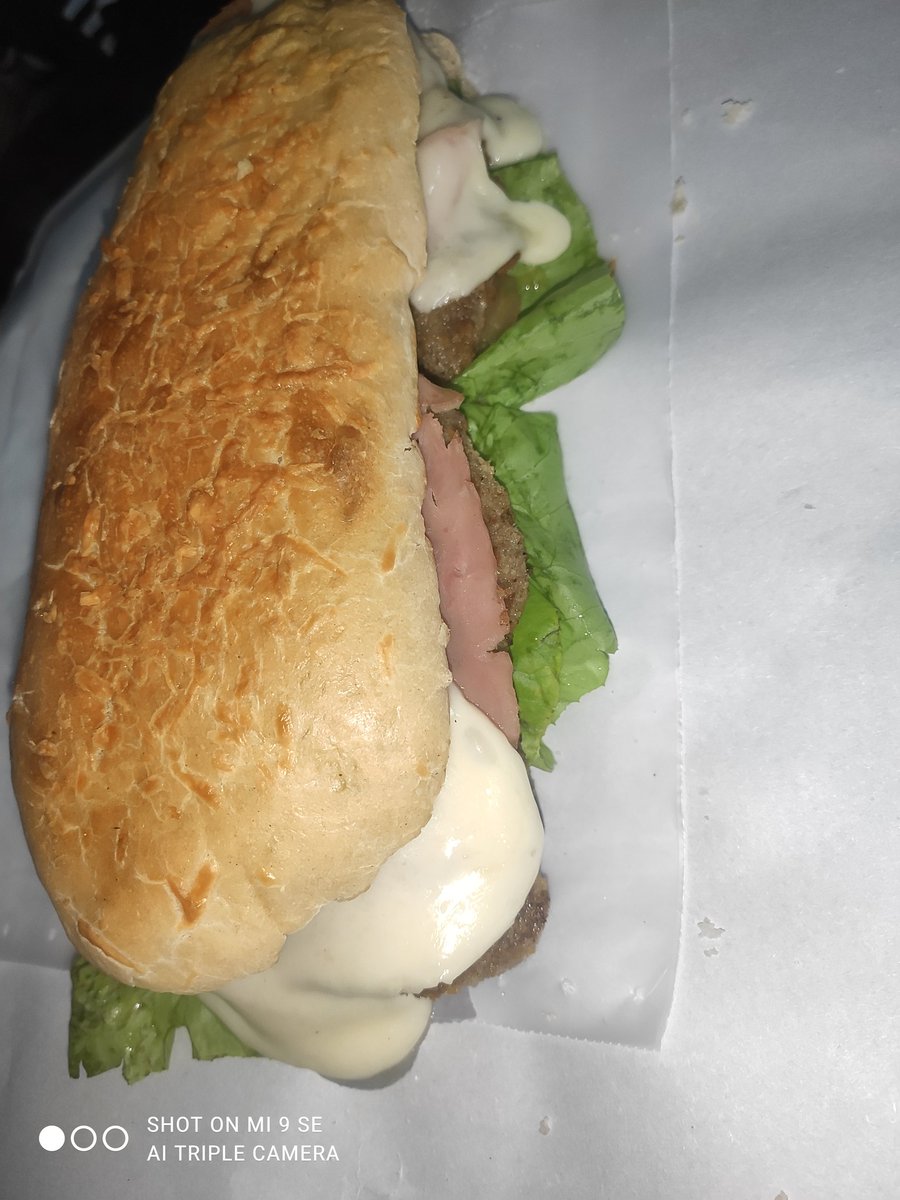 C4rranza's tweet photo. https://t.co/g5DTVxROQ9 
Hola buenas noches me ayudan en seguir a mi página de instagram. Es un emprendimiento de casa de comidas.
También podés tenerme en cuenta a la hora de una buena comida, todo es con elaborado totalmente casera. https://t.co/smmsnKPYhE