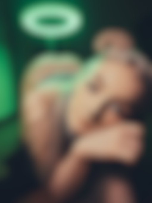 Sign up to my Modelhub Fan Club to see this brand-new exclusive photo: https://t.co/uddVTPIxjl https://t