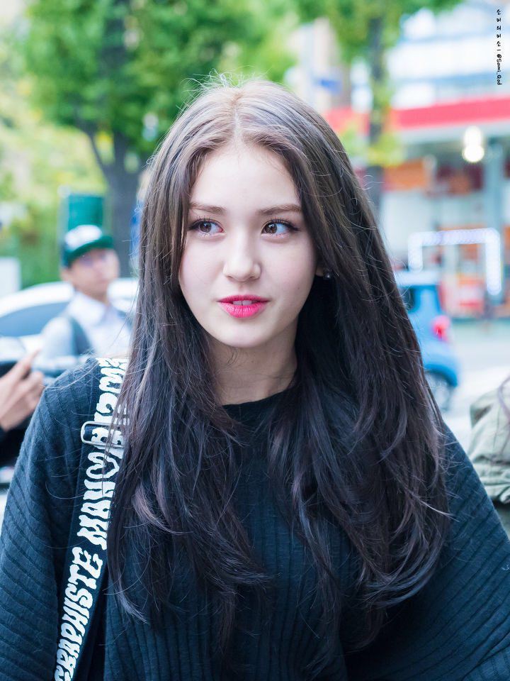 hii gw newbie disini
clavarette gandisha ciggaswari using jeon somi for my fc 

mutualan ? rt / like 
fambest ? dm

#roleplayerkpop #roleplayerindonesia #RoleplayIndonesia  #roleplayeraccount #roleplayers #roleplayer #rpwindonesia #rpindonesia #rpkpop  #root #rootrp #rootrpw