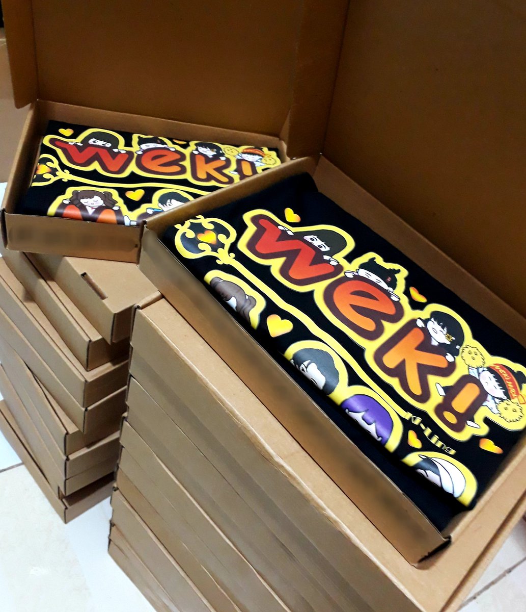 wemevhouse's tweet photo. 3rd &amp; 4th Anniversary gifts to Weki Meki  ❤❤
#VNKiLing #DCWM @WekiMeki #Anniversary Tshirt https://t.co/EBBLh2TFna https://t.co/Tj1y35suks