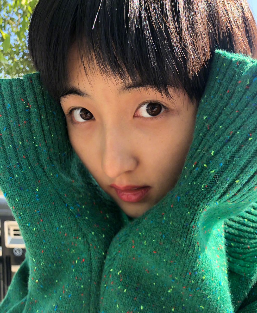 OuyangnanaTH's tweet photo. ไม่ได้ส่องเว่ยจื่อเฟิงนานล่าสุดจื่อเฟิงตัดผมทรงนี้แล้ว😂เอ็นดูจังลูกสาว
#zifeng https://t.co/dWpHA63gVc