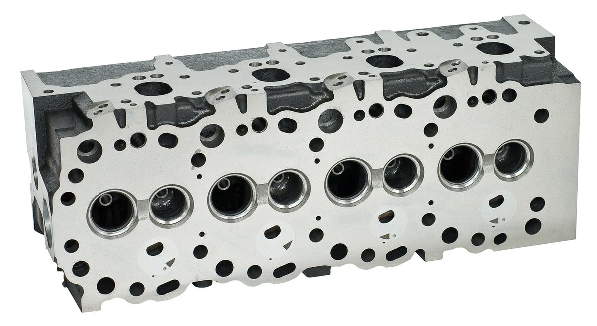 Anita_Engine's tweet photo. toyota 3L #engine #engineparts #toyota #3L #aftermarket #excavator #cylinderhead #buyautoparts #autoparts https://t.co/hXtZ0OCXks