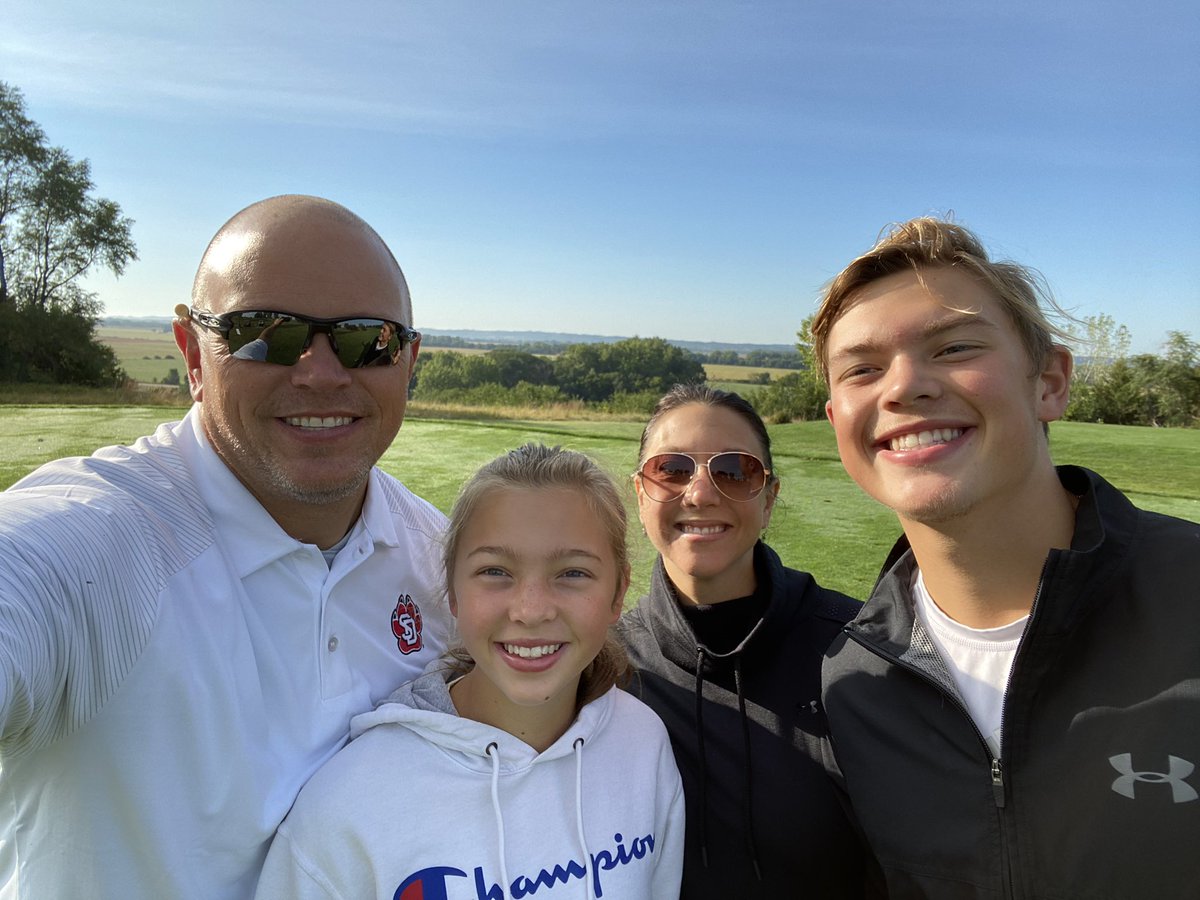 ColeStenstrom's tweet photo. As some of you may know my mom was recently diagnosed with aplastic anemia. This is essentially bone marrow failure which causes red cells, white cells, and platelets to be very low. Because of this she will need a bone marrow transplant. I would appreciate a look at my bio. https://t.co/IZUij0F497