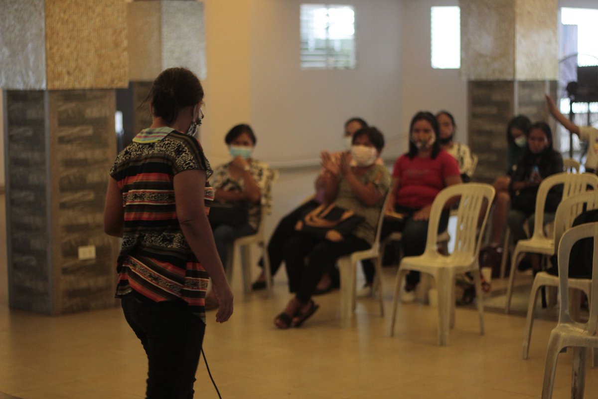 r4epanay's tweet photo. The event was summarized in a symbolic signing in solidarity with the call of #LigtasNaBalikEskwela and with the launching of the Back-to-School Network alliance where  members of the Parents and Teachers Association, educators, parents from the urban poor and peasant sector... https://t.co/xsW69uFVr6