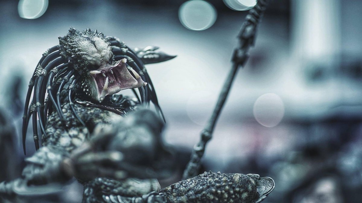 tribalcast's tweet photo. this statue, no matter which angle you look at it, is a freaking beast.
im glad i had a chance to snap these few pics.
#sony #sonya7s #stgcc #predator #Yautja #predatorstatue #singapore https://t.co/g2OaHvQyOQ