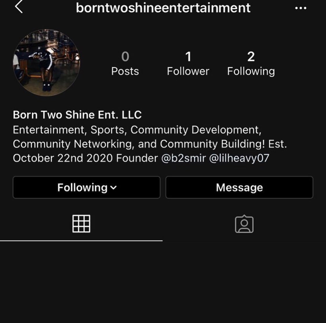 b2smir's tweet photo. Don’t let this flop Twitter!  I’m a 17 year old business owner from Detroit MI trying to do something positive in my city and give back to my community! So go follow my business page on Instagram and share with all your friends and family! https://t.co/x81Mpp20iE
