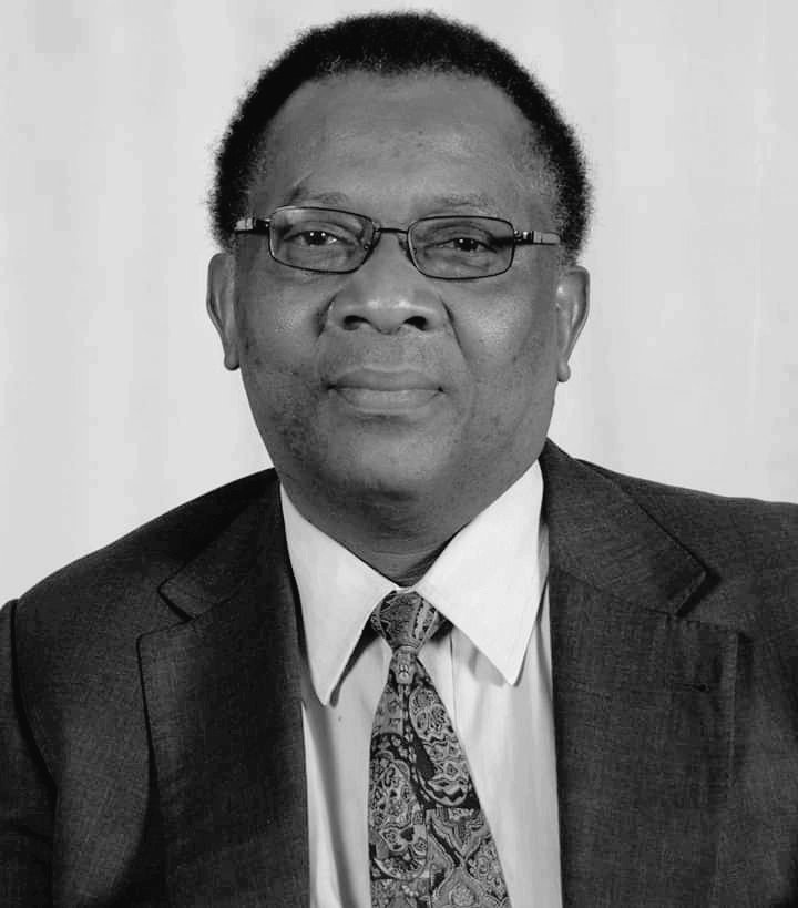 wamunyinyi's tweet photo. We have lost a great mind. Dr. Nzamba Kitonga, you're our hero as you played a crucial role that shaped our constitional dispensation over the last 10years. My prayers are with the family and friends during this time of grief. 
#RIPNzambaKitonga as you return to Glory. https://t.co/yjvVWVVCzX