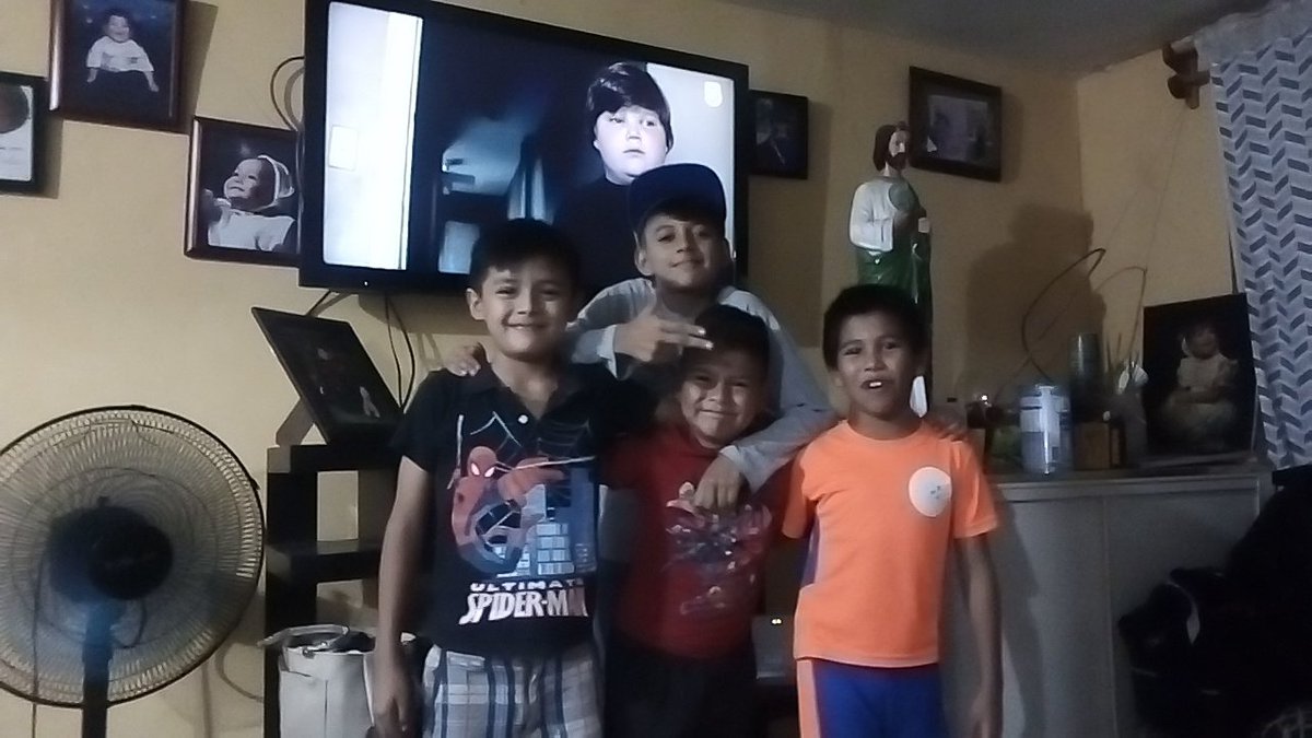 Lorelyb_10's tweet photo. #ESOes  #MiCanal5 @MiCanal5  Saludos desde Monterrey https://t.co/ORxJwmEwg1