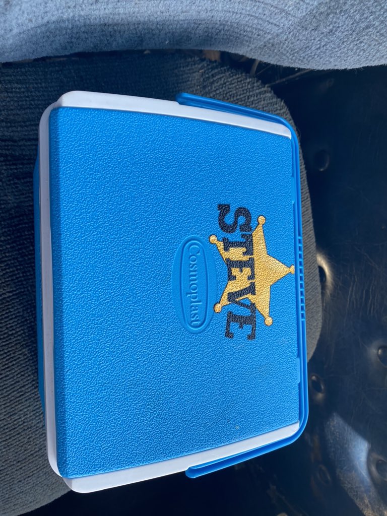 Stevew924's tweet photo. 3rd lunch box in 16 harvests. #customlunchboxes https://t.co/sZAMwi0Hvv