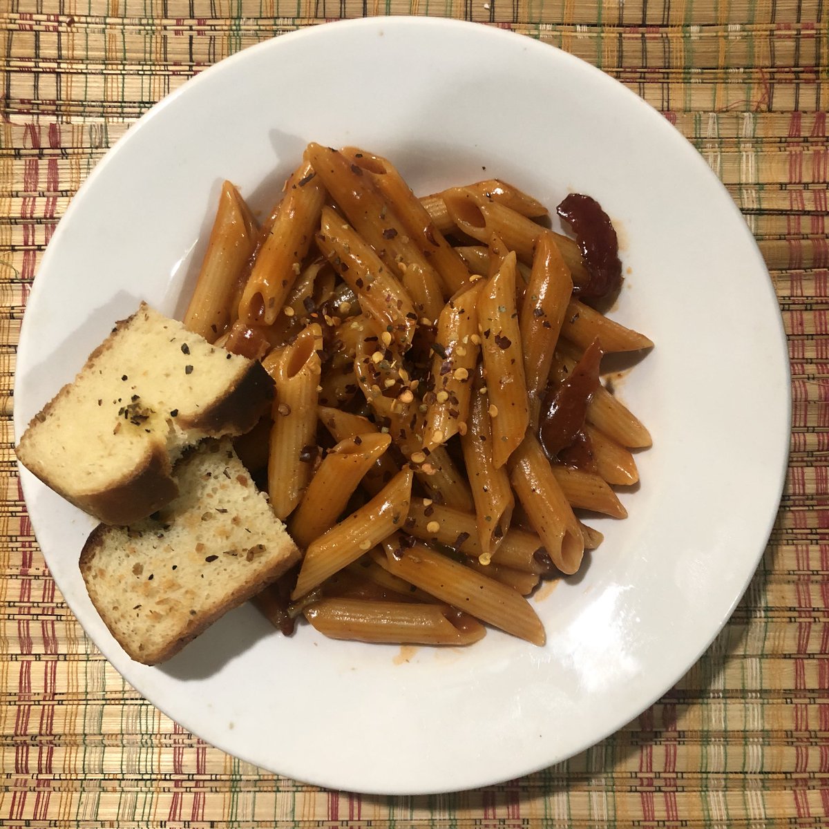 badjourno's tweet photo. Sunday was a day for some cooking saga. Garlic bread and some pasta - both red and white. https://t.co/8jLIyauGKu
