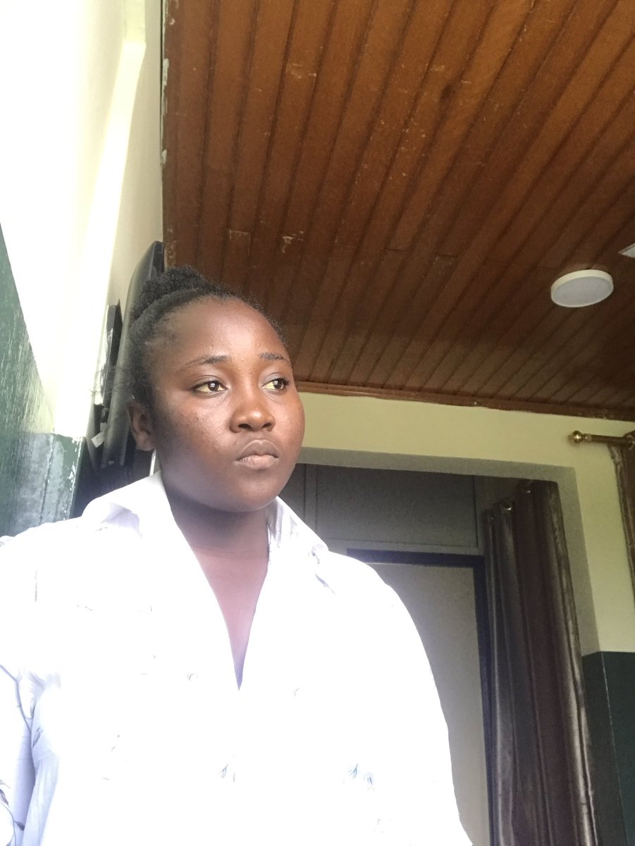 yeezlebhaes's tweet photo. Woke up looking like this. How cute is that huh๐๐ #MondayMorning #wakeupface #Cutetober2020 https://t.co/NRTha6Slnp