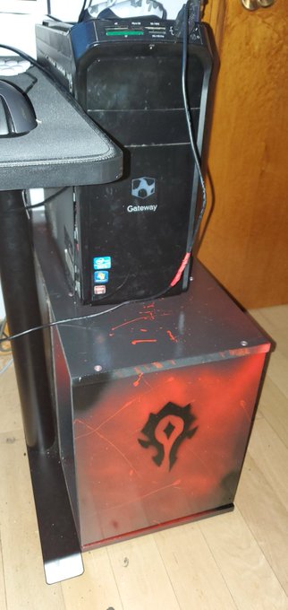 #asmonsetup2 here's my setup I still need to change my box to the horde one since my gateway is trash<a href="/tag/asmonsetup2"class="tags">#asmonsetup2</a>