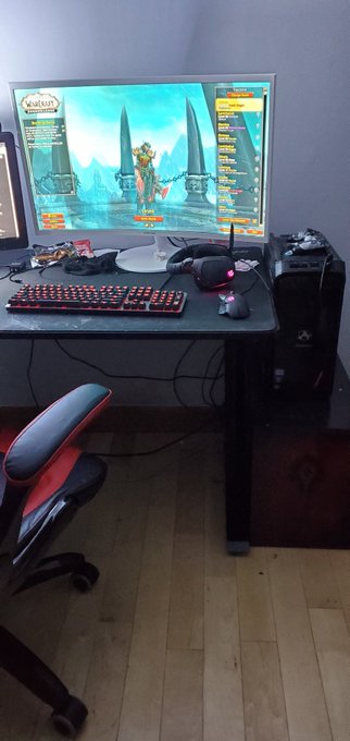 #asmonsetup2 here's my setup I still need to change my box to the horde one since my gateway is trash<a href="/tag/asmonsetup2"class="tags">#asmonsetup2</a>