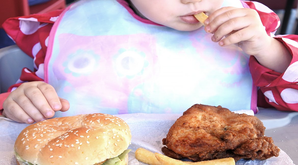 bimibookids's tweet photo. The Different Ways to Preventing Childhood Obesity
Follow the link to read more ⬇️
https://t.co/XGv1yAIwEf
#bimiboo #bimibooblog #bimibookids #parenting #child #toddler #happychildhood #HealthyEating #obesity #healthcare https://t.co/wbOZV6YYGR