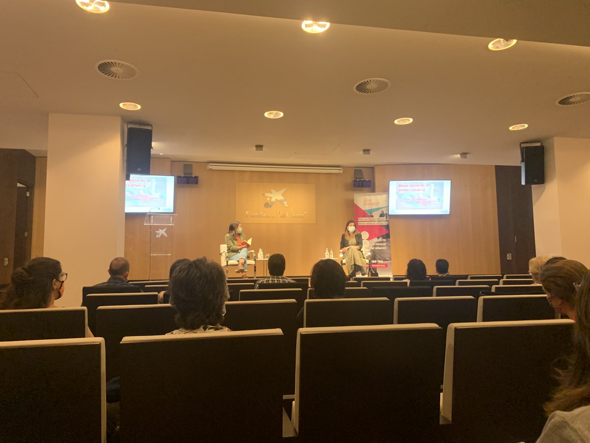 Eduard Fuentes (@psicoeduardfl) on Twitter photo Avui estic assistint a una xerrada sobre abús sexual infantil, educació sexoafectiva i primera infància de la mà de <a href="/FundlaCaixaCAT/">Fundació ”la Caixa”</a> <a href="/FVBernadet/">Fundació Vicki Bernadet</a>
Una jornada plena de reflexions i nous aprenentatges.
#educaciósexualafectiva #infancia #abússexual #primerainfancia Avui estic assistint a una xerrada sobre abús sexual infantil, educació sexoafectiva i primera infància de la mà de <a href="/FundlaCaixaCAT/">Fundació ”la Caixa”</a> <a href="/FVBernadet/">Fundació Vicki Bernadet</a>
Una jornada plena de reflexions i nous aprenentatges.
#educaciósexualafectiva #infancia #abússexual #primerainfancia