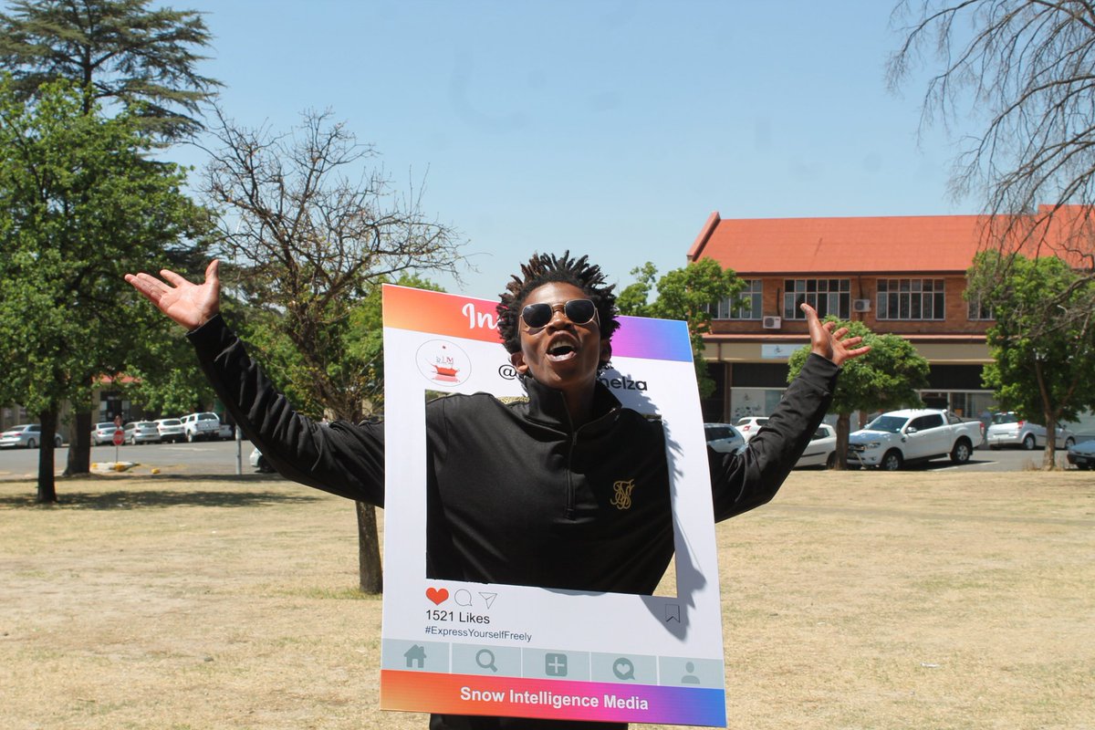 SIMCHANNELZA's tweet photo. #expressyourselffreely #MondayMorning #MCM #mondaymotivation #SIMchannel https://t.co/Pw3VK23FMq