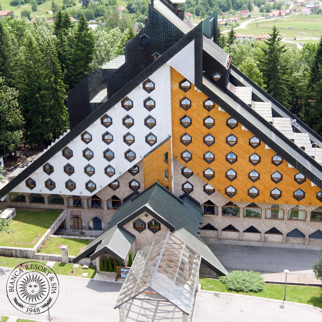 BiancaResort's tweet photo. Jedinstvena planinska oaza...
.
BIANCA RESORT &amp; SPA ☆☆☆☆☆
👇
🔹https://t.co/hXlsgserdE🔹
☎+382 20 863 000
📧reservations@biancaresort.com
.
#biancaresort #mountain #spa #Sparesort #nature #relax
#hotel #Montenegro #traveling #vacation #travel
#vacationmode #vacations https://t.co/ssW2eKdgiN