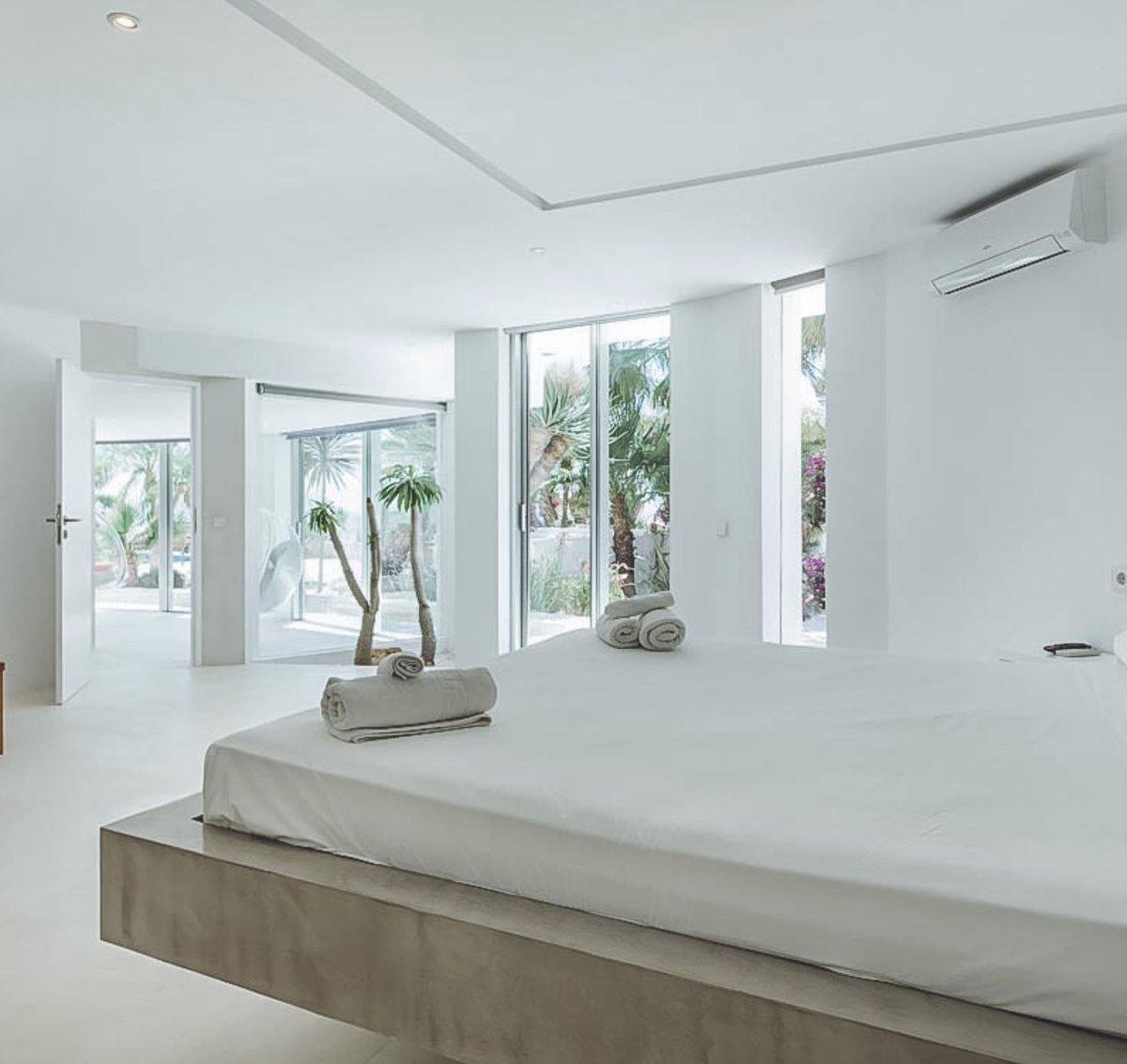 Together For Healthcare Heroes tweet media