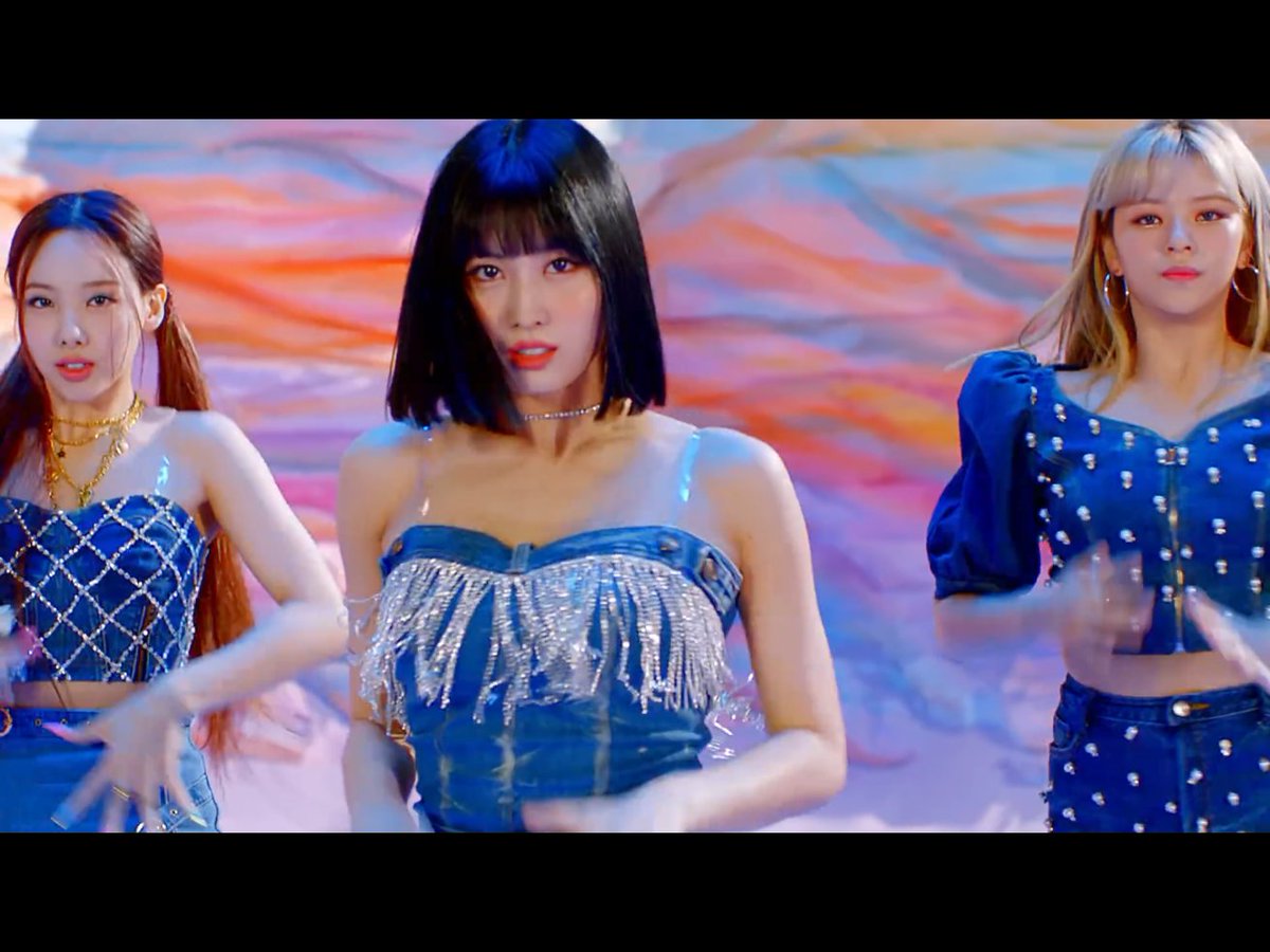 MOMO #TWICE_CANT_STOP_US #트와이스_아이캔트스탑미_컴백 #ICANTSTOPME  #EyesWideOpen  @JYPETWICE