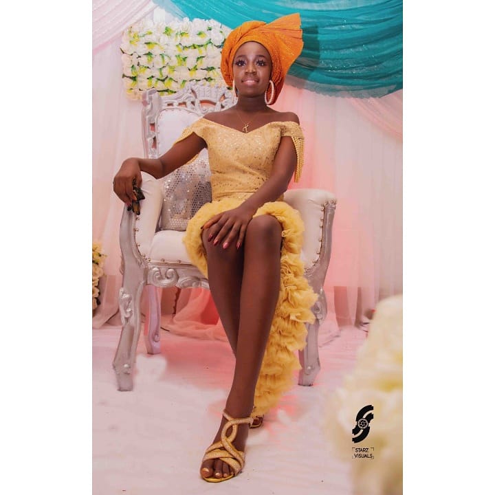 starzvisual's tweet photo. WEDDING GUEST
๐ธ: @AdegbaBlessed
#bukunfunmi'20
#weddingguest #weddings #weddingphotography #owanbeparries #owanbestyles #photooftheday #nigerianphotographershub #nigerianphotographer #ileifephotographer
#Ogbomosophotographer #ibadanphotographer #starzvisuals https://t.co/Gge5VpSo0l