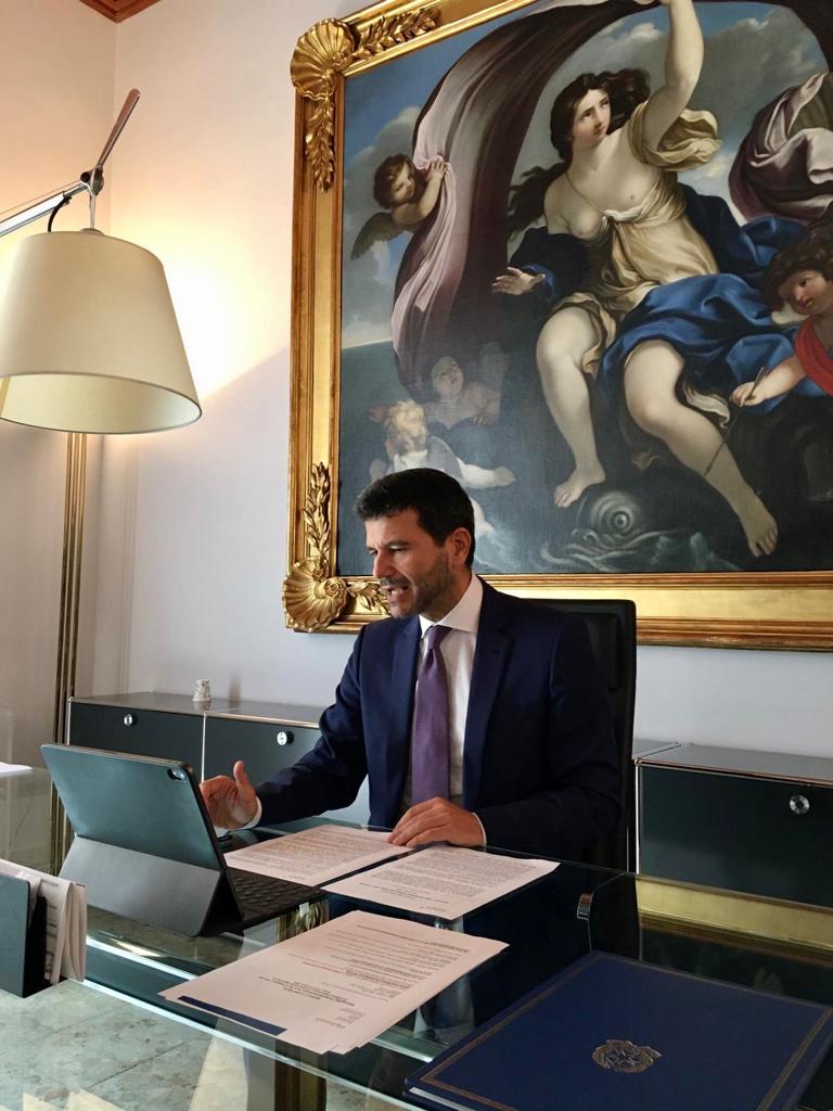 .<a href="/PSalzano/">Pasquale Salzano</a> at #Diplomacy20 : "We are sure that the initiatives and tools put in place by <a href="/GruppoCDP/">Cassa Depositi e Prestiti</a> and #SIMEST can help support our production system and facilitate the transition towards a more competitive and sustainable development model".#26Ottobre