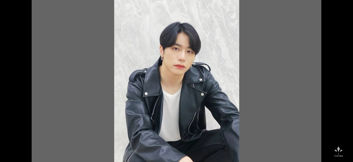 Seungsik bad boy concept(I kinda find him cute tho in that rider jacket)