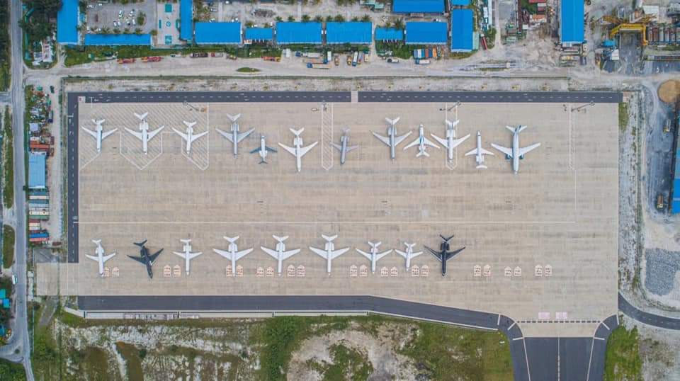 ECNEASE's tweet photo. Velana International Airport Jet Parking Area!
#VIAdevelopment
#DevelopmentOfHepYameen
#FreePresidentYameen
#IndiaOut 🇮🇳❌ https://t.co/wIgSJMXy65