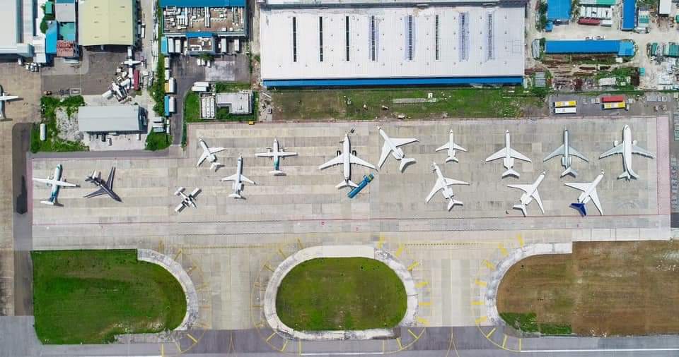 ECNEASE's tweet photo. Velana International Airport Jet Parking Area!
#VIAdevelopment
#DevelopmentOfHepYameen
#FreePresidentYameen
#IndiaOut 🇮🇳❌ https://t.co/wIgSJMXy65