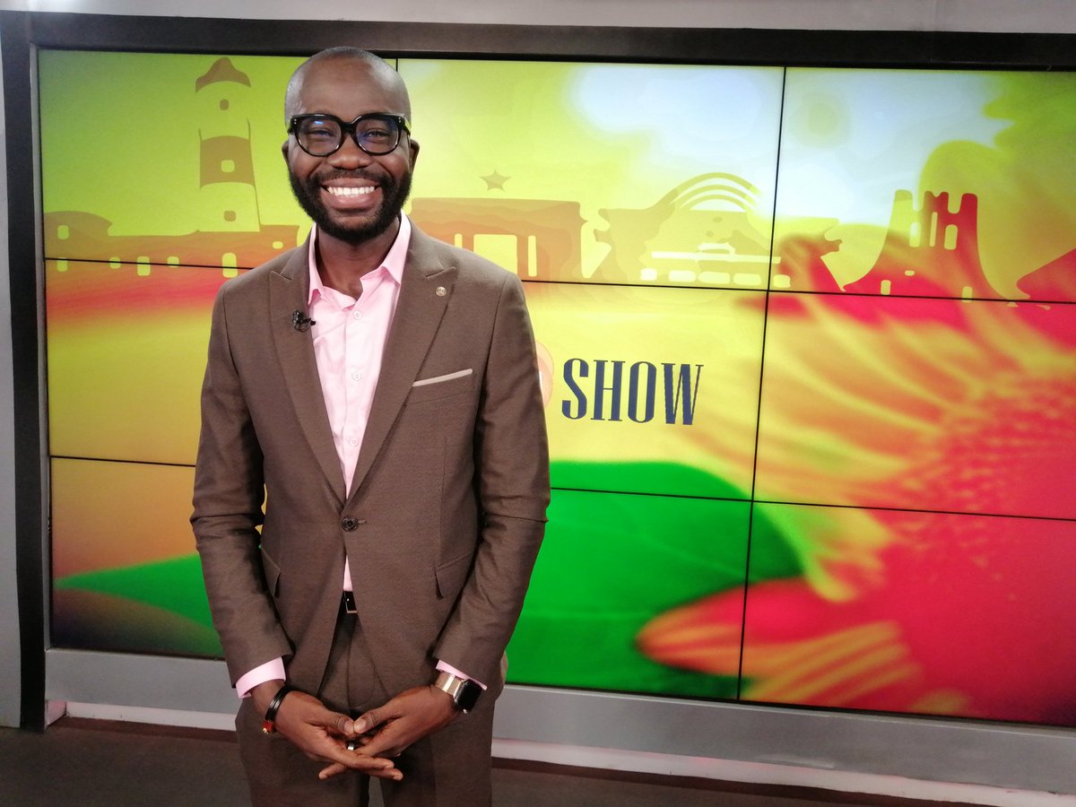 BenjaminAkakpo3's tweet photo. The #AMSHOW is airborne! We're large and in charge! Let's dig into the melee, yesterday, in Odododiodio as we hope to quell any such violence ahead of December 7. We shall also be celebrating our big winners at the #GJAAwards.ππ₯ποΈπͺπΎ
#MultimediaAt25
#AMSHOW
#ElectionHQ https://t.co/Uxd6bPRpYy