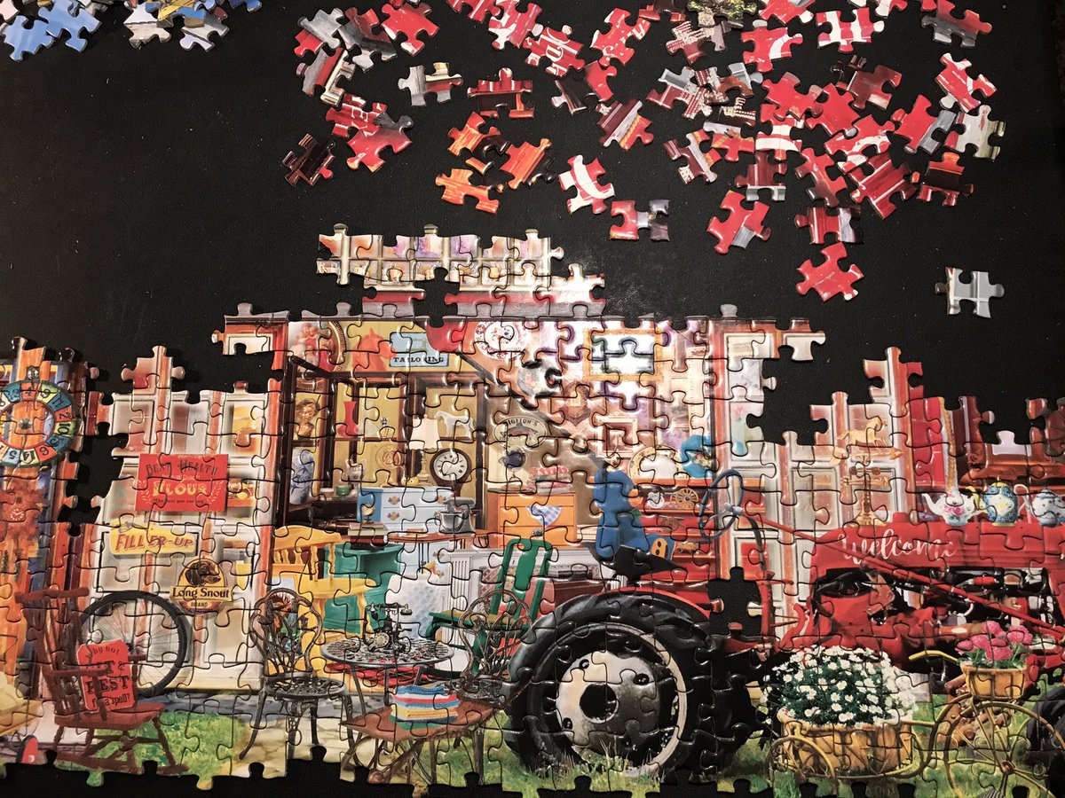 mmawifey's tweet photo. #puzzle time. π§© #glowinthedark #StayInToSlowTheSpread π‘π¦ https://t.co/My8vHp2Ylr