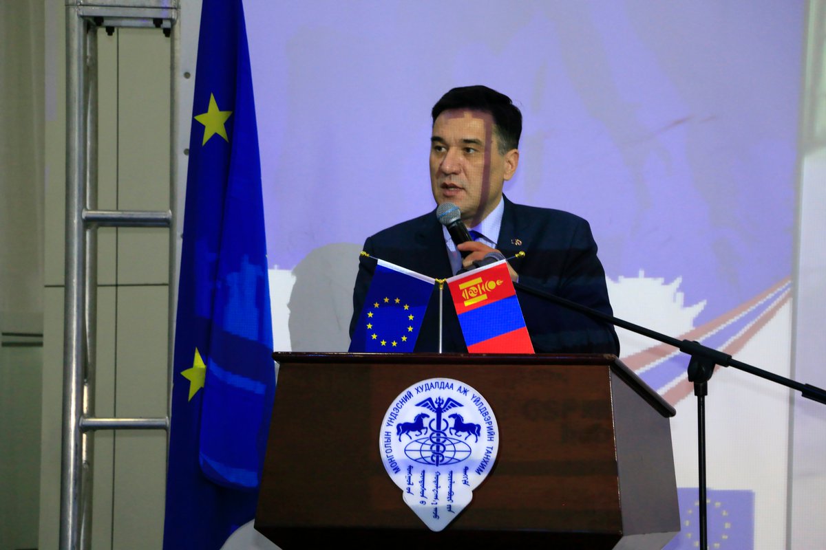 mongolia_mon's tweet photo. Европын Холбооны Худалдааны өдөр-2020 арга хэмжээг  МҮХАҮТ, Монголын худалдааг дэмжих төсөл (ТРАМ) болон GSP hub хамтран МҮХАҮТ-ын Их танхимд зохион байгуулж байна. 
     Тус арга хэмжээ нь маргааш мөн үргэлжилнэ. https://t.co/ASMkVVQ7bp