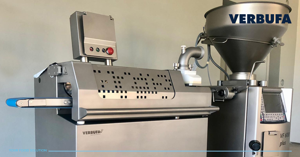 Het nieuwe MBF-1 ontwerp volgens de laatste regelgeving. Alle blauwe elementen plastic en roestvrijstalen klep.

#vormmachine #hamburgermachine #madeinthenetherlands #verbufa